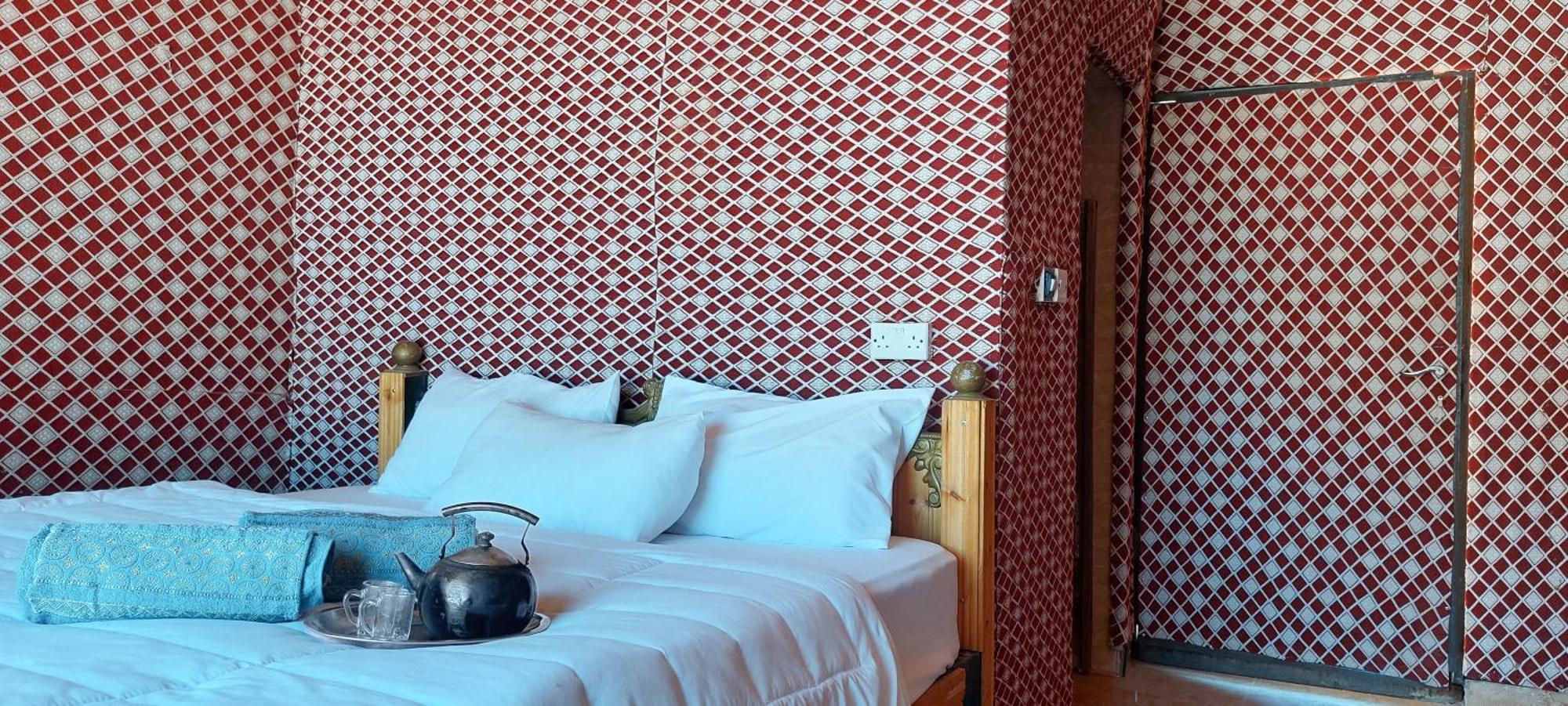 Salman Zwaidh Camp Hotel Wadi Rum Exterior foto